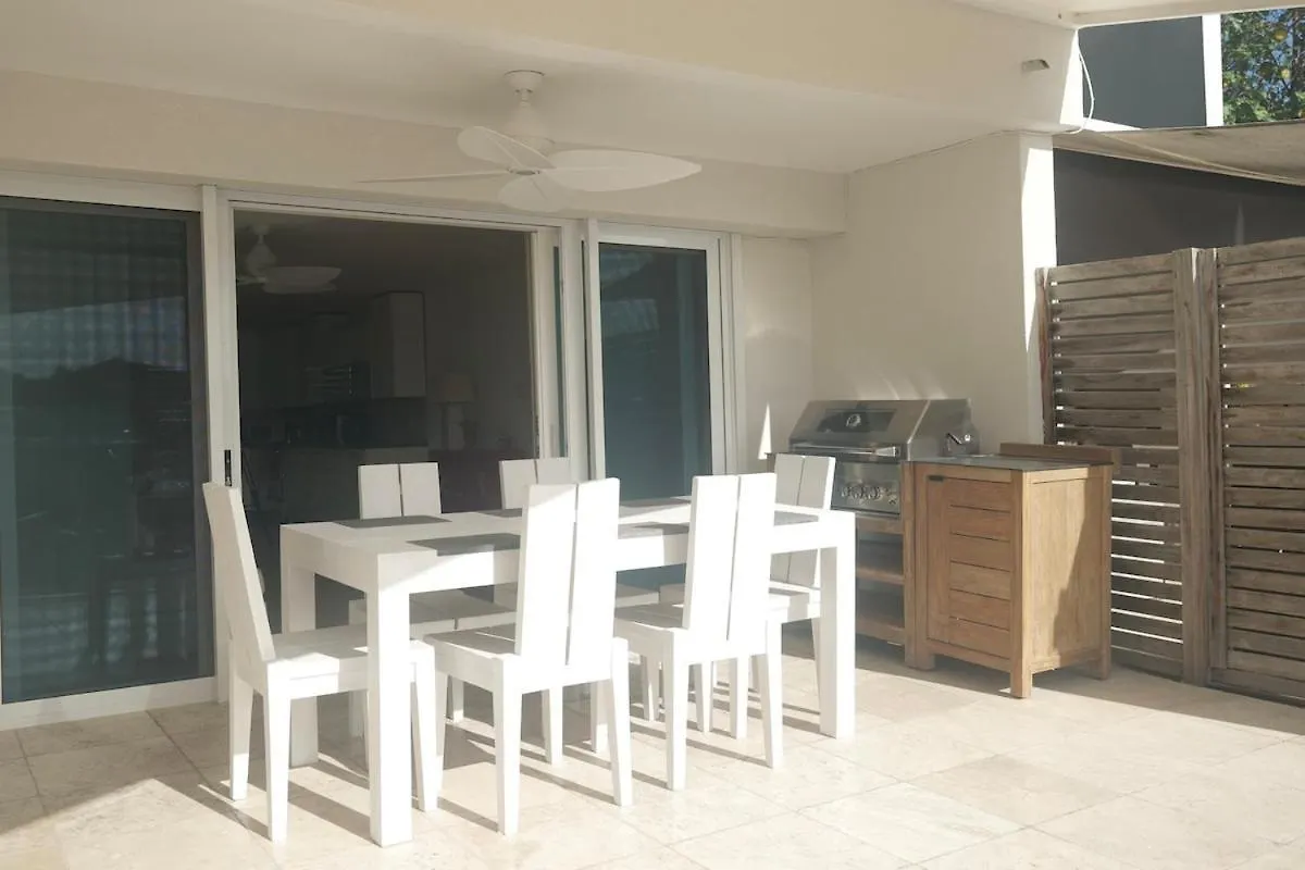 Whispering Palms Villa In Jolly Harbour Antigua y Barbuda