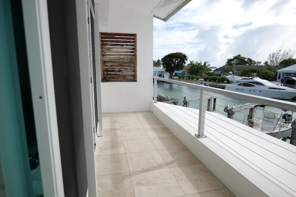 Whispering Palms Villa In Jolly Harbour Antigua y Barbuda