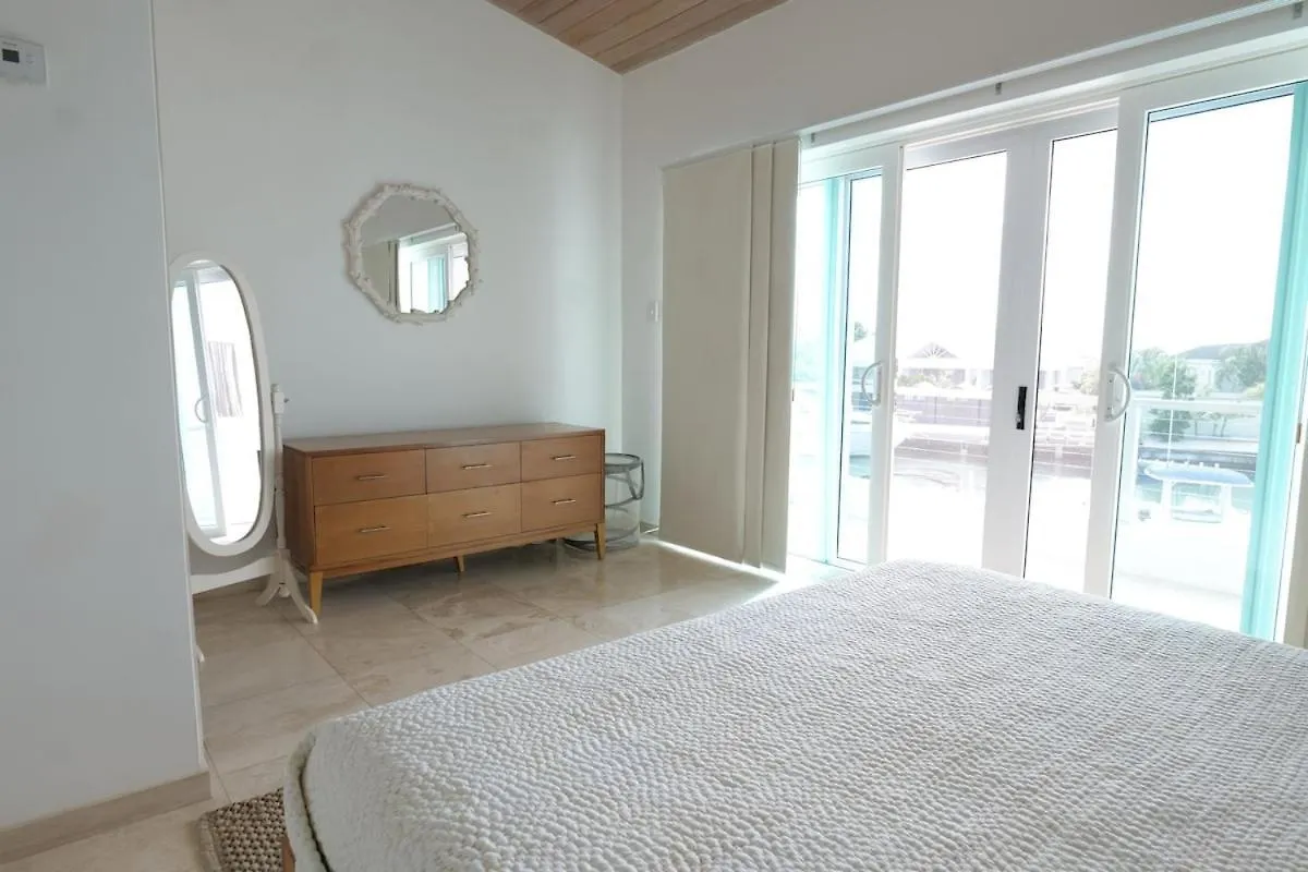 Whispering Palms Villa In Jolly Harbour 0*,  Antigua y Barbuda